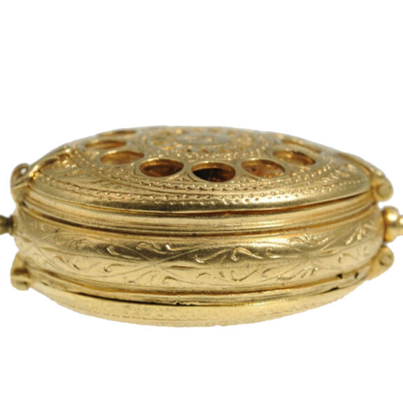 German oval Renaissance pendant verge watch Circa 1600 German oval Renaissance pendant verge watch Circa 1600