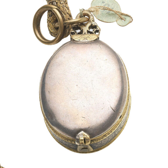 English gilt-metal and silver mounted verge watch Circa 1620 English gilt-metal and silver mounted verge watch Circa 1620
