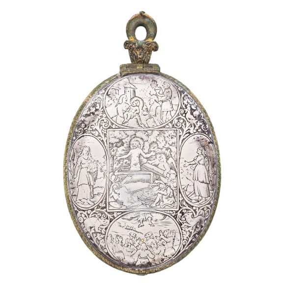 French brass gilt silver oval watch with compass Circa 1625 French brass gilt silver oval watch with compass Circa 1625