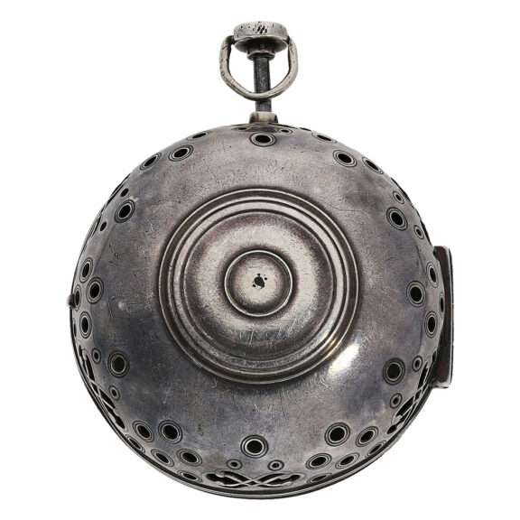 Fine French silver oignon mock pendulum watch Circa 1710 Fine French silver oignon mock pendulum watch Circa 1710