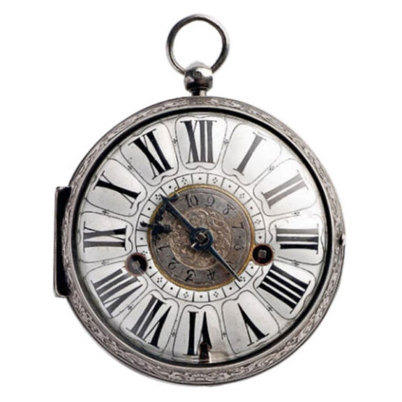 French oignon with alarm and engraving Circa 1700 French oignon with alarm and engraving Circa 1700