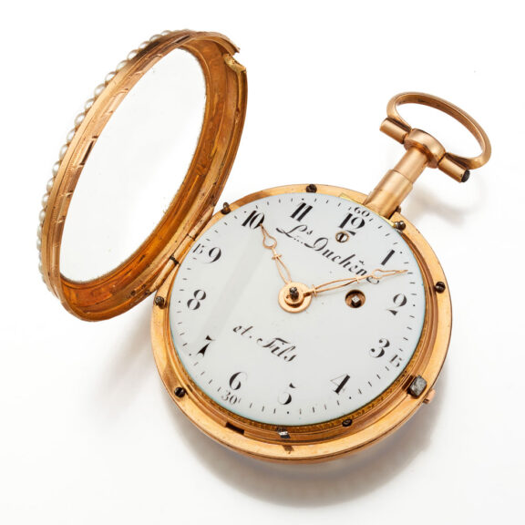 Gold watch repeater with pearls on both sides Circa 1800 Gold watch repeater with pearls on both sides Circa 1800