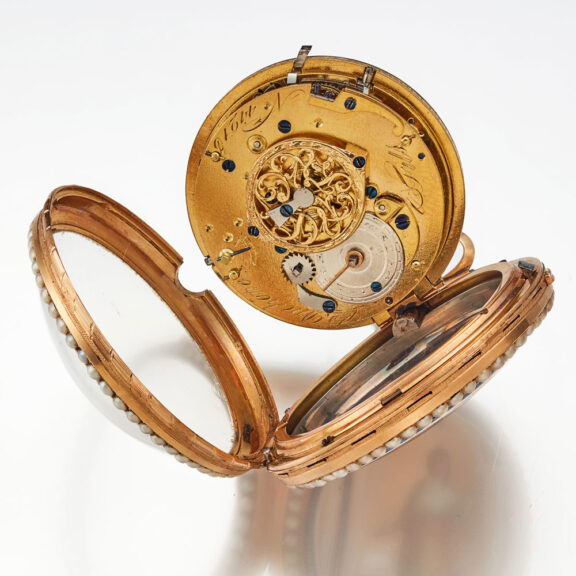 Gold watch repeater with pearls on both sides Circa 1800 Gold watch repeater with pearls on both sides Circa 1800