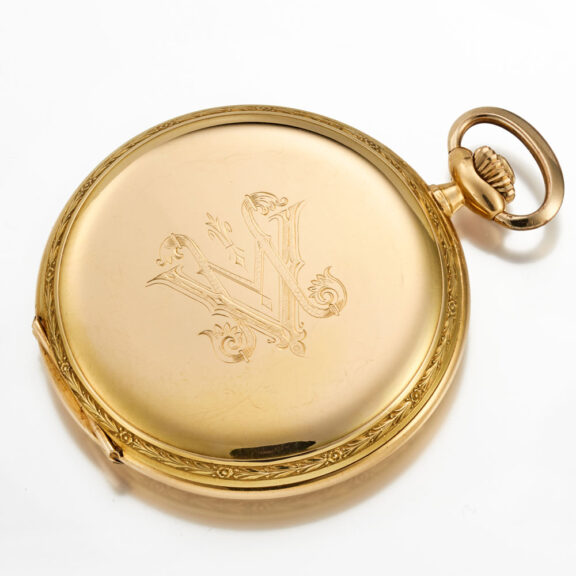 A Swiss lever in a gold monogram hunter case Circa 1940 A Swiss lever in a gold monogram hunter case Circa 1940