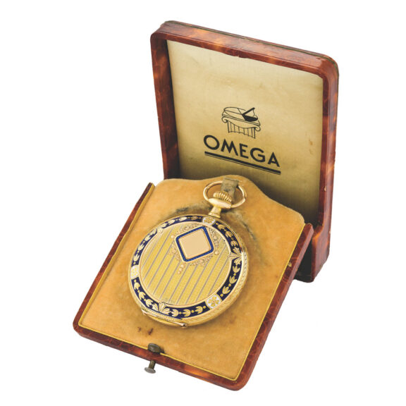 Swiss hunting cased pocket watch with blue champlevé enamel on cover Circa 1910