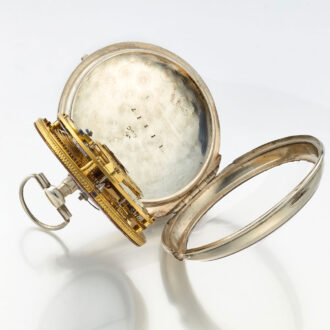 A French pocket watch with decentralized time Circa 1780