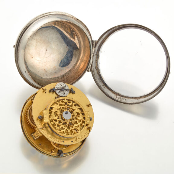 A French oignon pocket watch in a silver case Circa 1715 A French oignon pocket watch in a silver case Circa 1715
