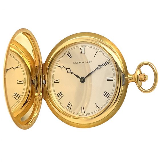 Ultra-flat Swiss 18 carat gold hunting cased pocket watch Circa 1980 Ultra-flat Swiss 18 carat gold hunting cased pocket watch Circa 1980