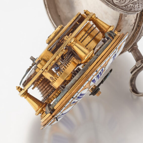 A large French verge oignon in a silver case Circa 1710 A large French verge oignon in a silver case Circa 1710