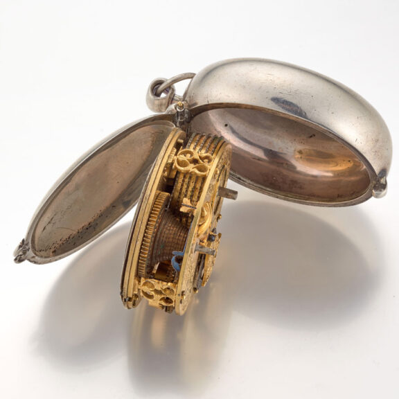 Oval shaped pendant watch for the Ottoman market Circa 1670 Oval shaped pendant watch for the Ottoman market Circa 1670
