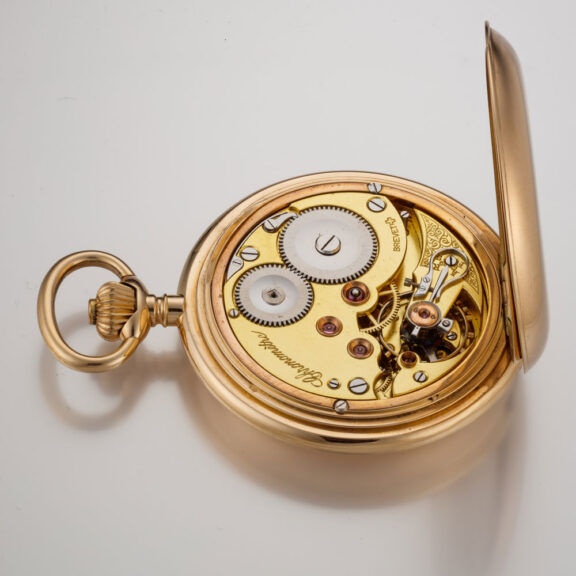Swiss large heavy gold hunting case high quality watch Circa 1900 Swiss large heavy gold hunting case high quality watch Circa 1900