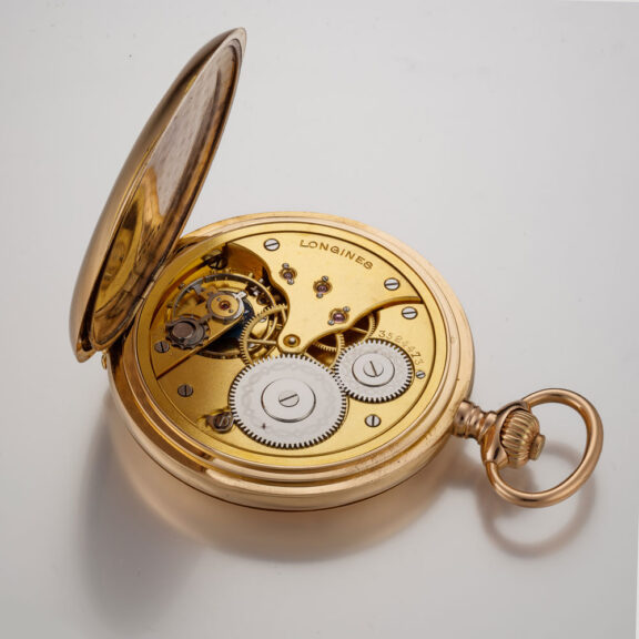 A Swiss 18 carat gold Longines high-quality watch Circa 1910 A Swiss 18 carat gold Longines high-quality watch Circa 1910