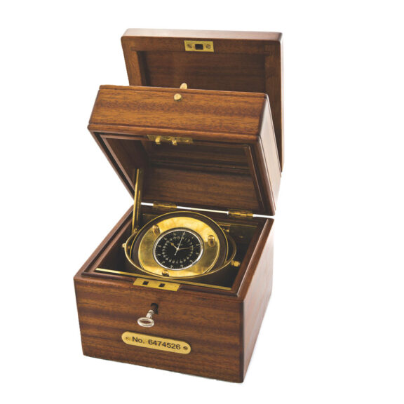 Swiss fine and unusual keyless precision watch Circa 1940