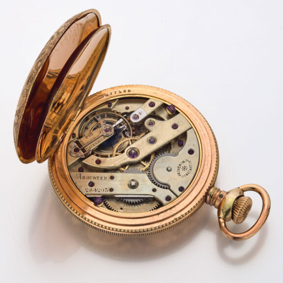 A fine Swiss gilt hunting cased keyless watch Circa 1900 A fine Swiss gilt hunting cased keyless watch Circa 1900