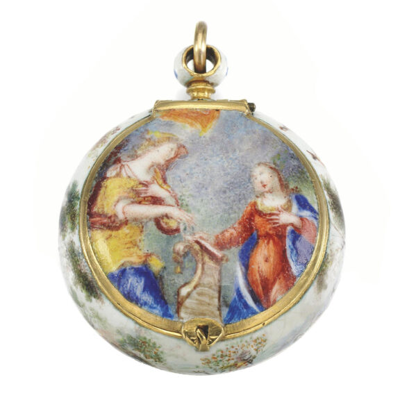 French extremely small gold and enamel watch Circa 1650 French extremely small gold and enamel watch Circa 1650