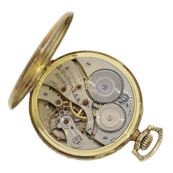 American gold watch with chain and golden pocket knife Circa 1923 American gold watch with chain and golden pocket knife Circa 1923