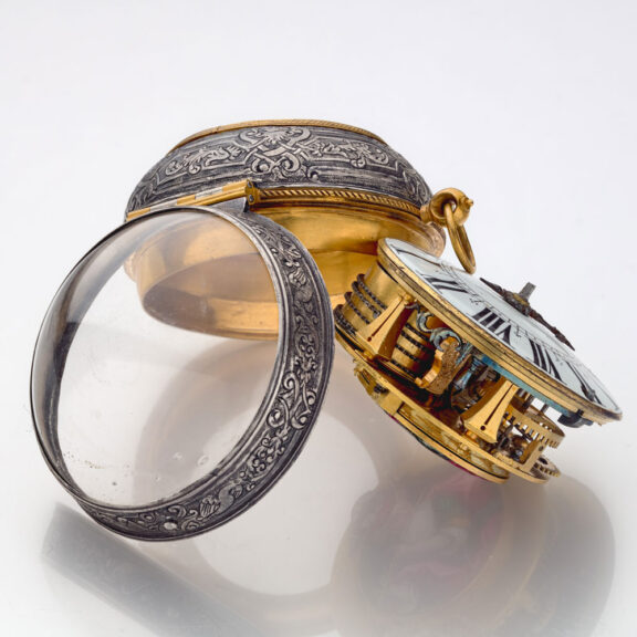 A French silver single handed oignon verge watch Circa 1700 A French silver single handed oignon verge watch Circa 1700