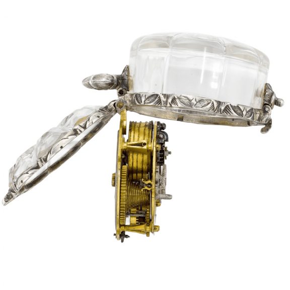 English silver and rock crystal scallop form verge watch Circa 1640 English silver and rock crystal scallop form verge watch Circa 1640