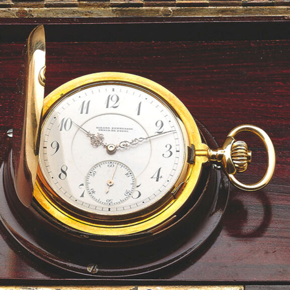 Swiss yellow gold hunting cased pocket watch Circa 1900