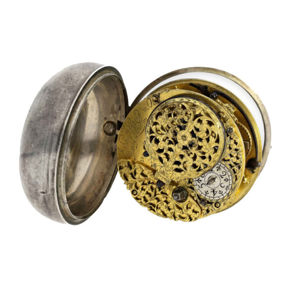 Large English silver oignon verge pocket watch Circa 1690 Large English silver oignon verge pocket watch Circa 1690