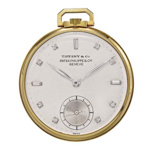 Swiss yellow gold watch with diamond indexes Circa 1942