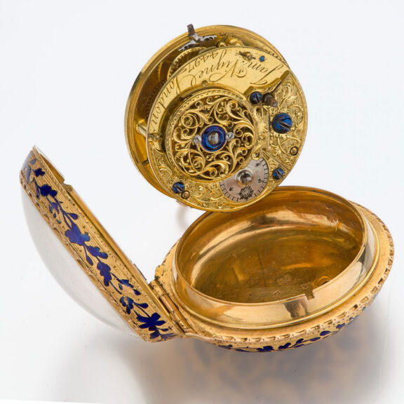 English gold pair cased Basse-taille enamel verge Circa 1759 English gold pair cased Basse-taille enamel verge Circa 1759