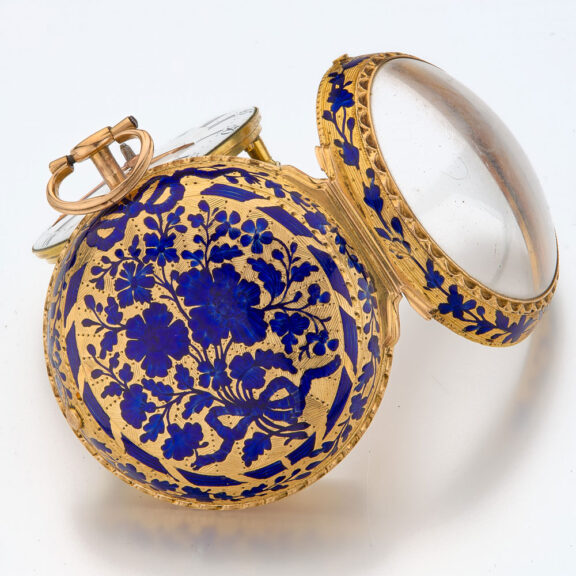 English gold pair cased Basse-taille enamel verge Circa 1759 English gold pair cased Basse-taille enamel verge Circa 1759