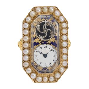 Swiss 18k gold octagonal shaped ring watch Circa 1800