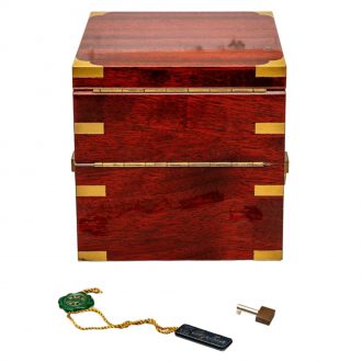 Swiss brass marine chronometer in mahogany box Circa 1980 Swiss brass marine chronometer in mahogany box Circa 1980