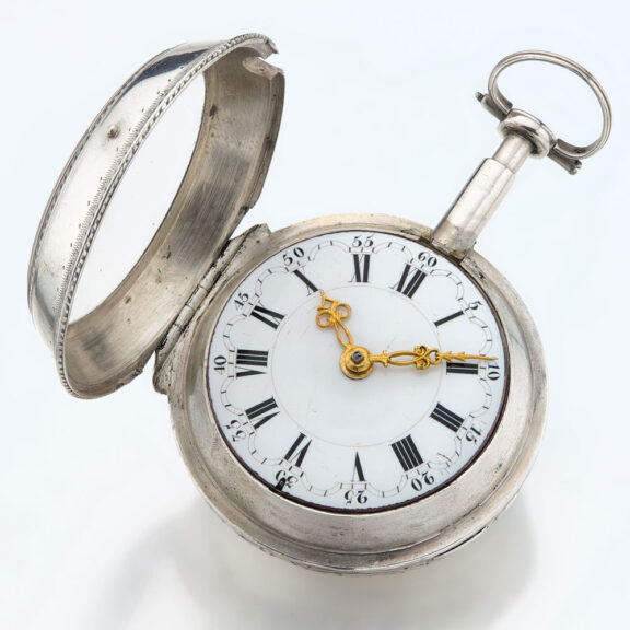 English silver early quarter repeating watch Circa 1710 English silver early quarter repeating watch Circa 1710