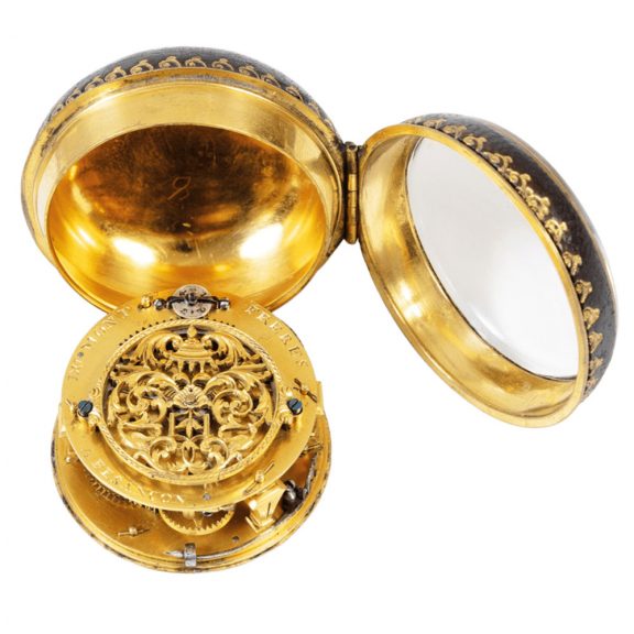 French leather covered gilt brass single hand oignon watch Circa 1700 French leather covered gilt brass single hand oignon watch Circa 1700