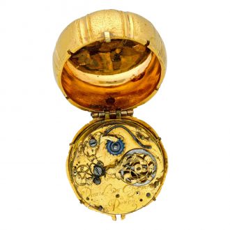 Early French gilt brass verge pendant watch Circa 1640