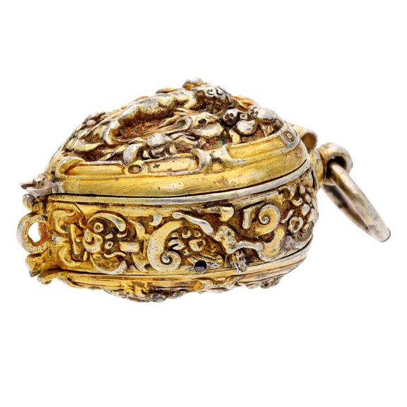 Gilt metal heart form verge watch with stackfreed Circa 1900 Gilt metal heart form verge watch with stackfreed Circa 1900