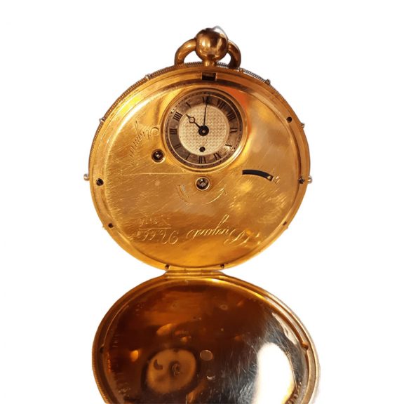 French gold médaillon montre à tact cylinder watch Circa 1801 French gold médaillon montre à tact cylinder watch Circa 1801