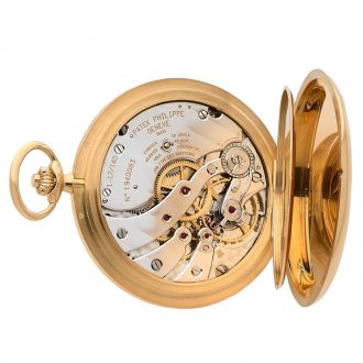 Swiss 18K yellow gold hunting cased keyless watch Circa 2000