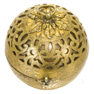 Very rare German gilt-metal spherical striking watch Circa 1550