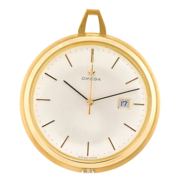 Swiss yellow gold keyless dress watch with date Circa 1965