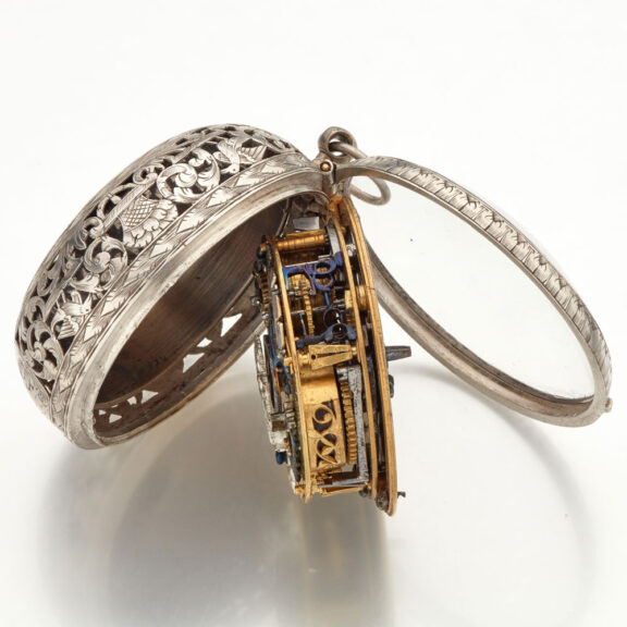 Rare and early English silver filigree clock watch Circa 1650 Rare and early English silver filigree clock watch Circa 1650