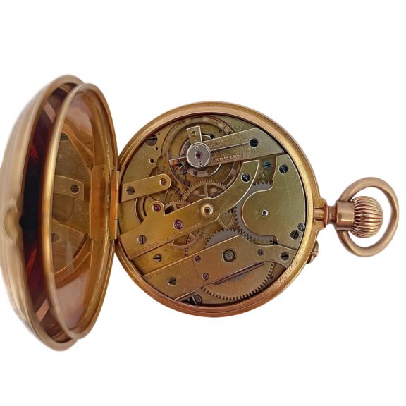 Swiss 18K gold keyless chased and engraved lever watch Circa 1900 Swiss 18K gold keyless chased and engraved lever watch Circa 1900