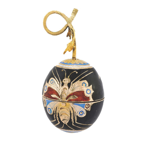 Swiss gold and enamel cherry form watch with concealed dial Circa 1800 Swiss gold and enamel cherry form watch with concealed dial Circa 1800
