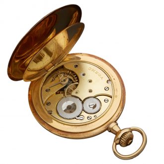 Swiss 18 carat gold Art Nouveau hunting cased watch Circa 1900