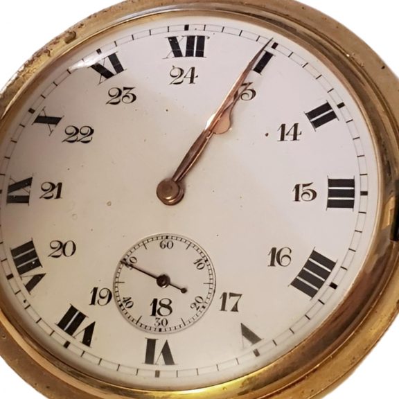 French 18K yellow gold hunting cased pocket watch Circa 1900 French 18K yellow gold hunting cased pocket watch Circa 1900