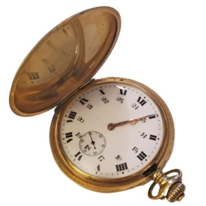 French 18K yellow gold hunting cased pocket watch Circa 1900