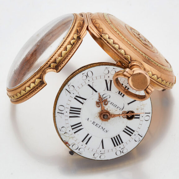French two colour 18K gold open faced verge Circa 1770 French two colour 18K gold open faced verge Circa 1770