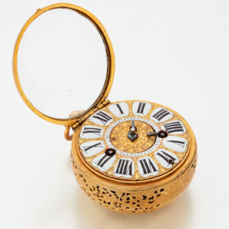 French verge pocket watch with alarm “Oignon” Circa 1700 French verge pocket watch with alarm “Oignon” Circa 1700