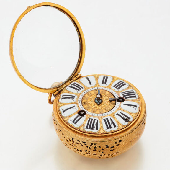 French verge pocket watch with alarm “Oignon” Circa 1700 French verge pocket watch with alarm “Oignon” Circa 1700