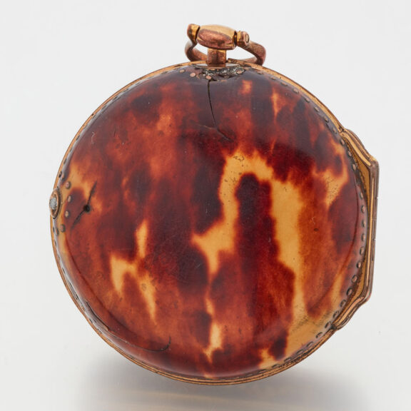 English verge in gilt and tortoiseshell pair cases Circa 1780 English verge in gilt and tortoiseshell pair cases Circa 1780