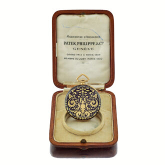 Fine Swiss yellow gold and enamel keyless watch Circa 1921