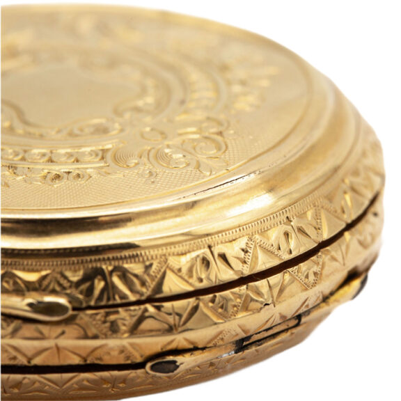 French 18K yellow gold half hunter pocket watch Circa 1900 French 18K yellow gold half hunter pocket watch Circa 1900