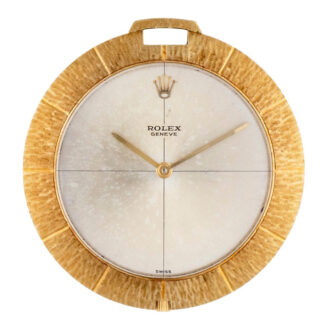 manual winding movement, 19 jewels  